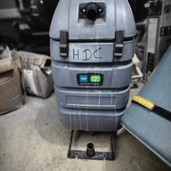 tennant/nobles wet/dry vacuum