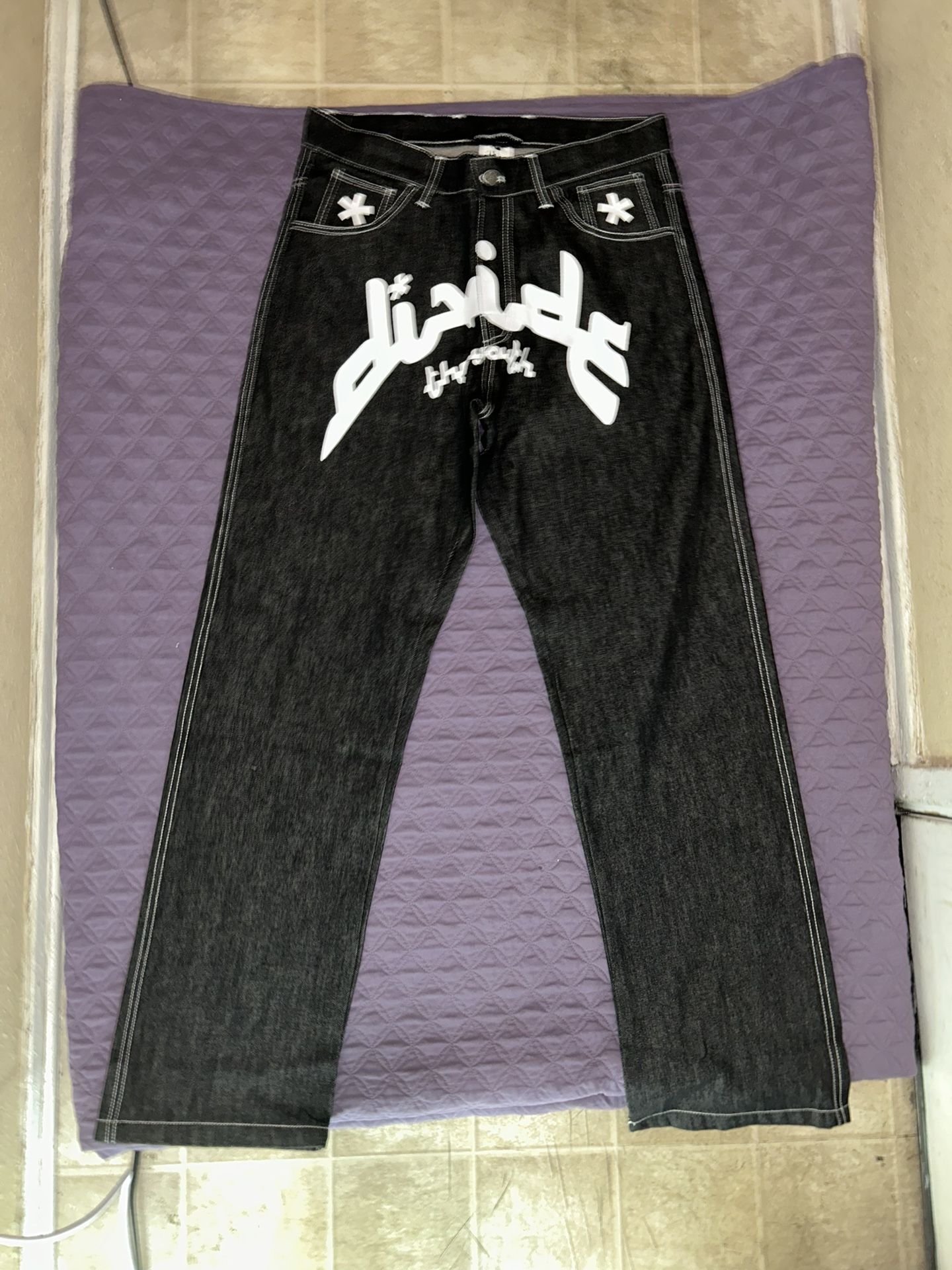 DTY EMBROIDERED JEANS