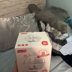 kitchen appliances/ stuff 