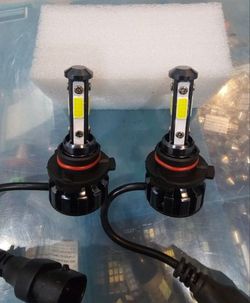 Bright 4 Side Mini LED Lights 9005 Or 9006 Clear White LBright 4 Side Mini LED Lights 9005 Or 9006 Clear White LED Lights.ED Lights.