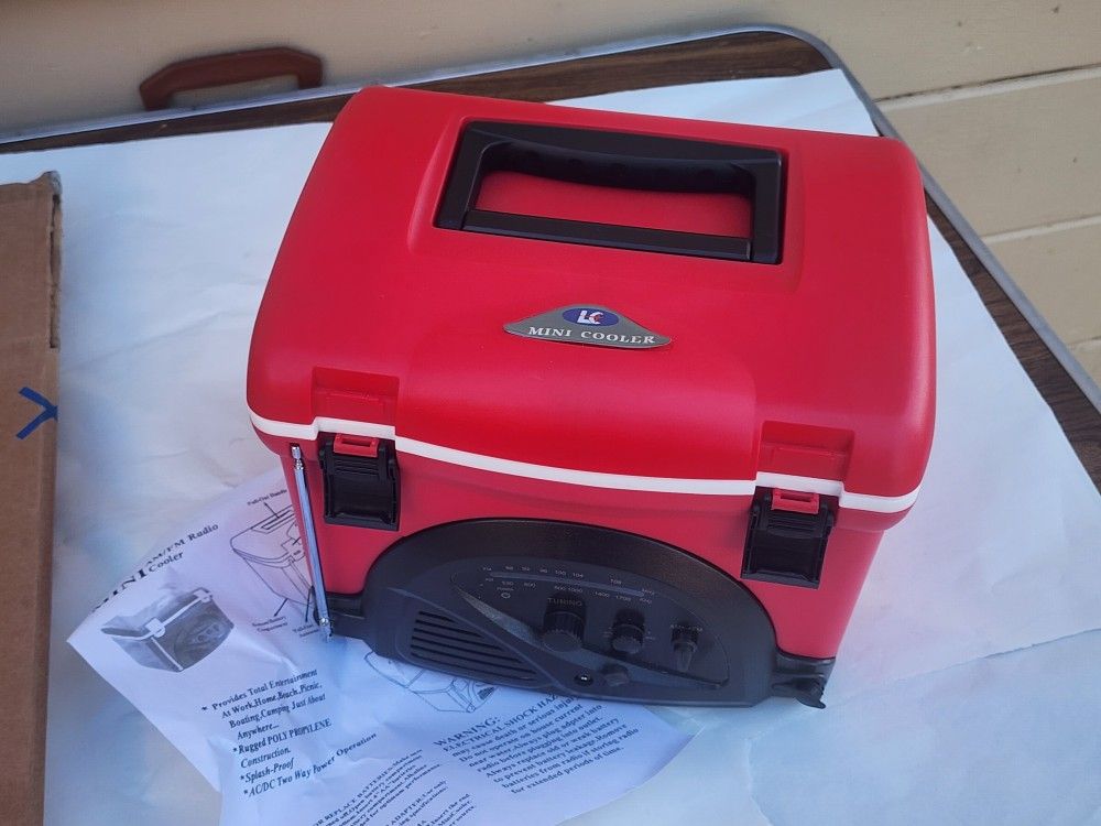 Personal Cooler W/ Am Fm Radio NEW