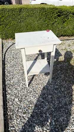 Free Night Stand (pick Up In Monterey Park)