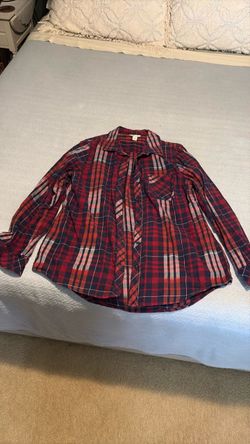 Red Plaid Flannel Button-Up Shirt