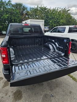 Raw Garage, Car painting, Bedliner, Paint Body Shop, frame pulling, dents, scratches, crashed cars, fix cars, paint cars, painting, paint shop, damage