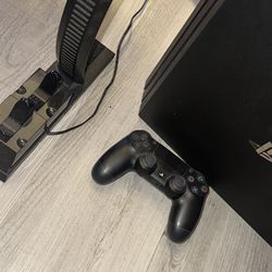 PS4 Pro 