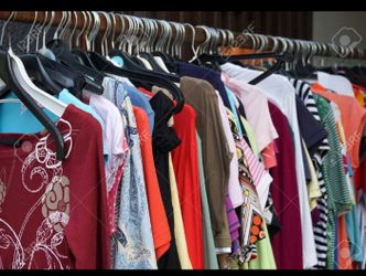 Junior's and women's clothing & shoes for resell. Ropa de mujer
