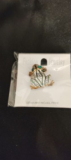 Golden Green Frog Brooch