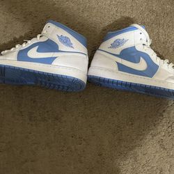 Air Jordan 1s High Legend Blue