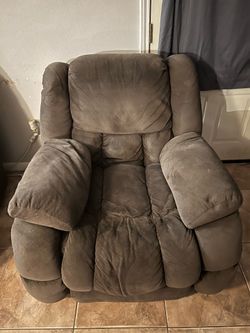 Sofa Set w/ reliner