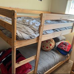 Ikia Bunk Bed 