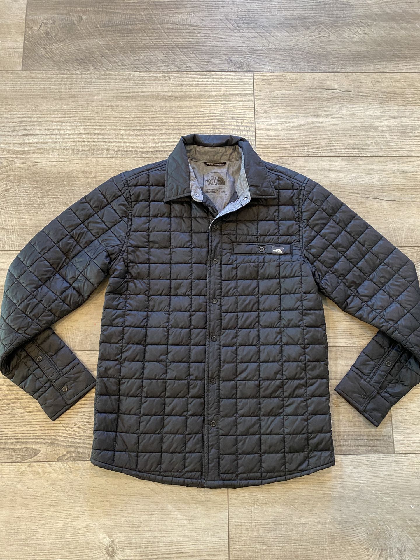 NWOT Mens The North Face Thermoball Puffer Shirt Jacket