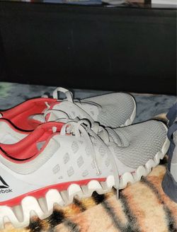 Reebok Zig Pulse 3.0 DV8198 Mens Gray Mesh Lace Up Athletic Gym Running Shoes 8.5 Men