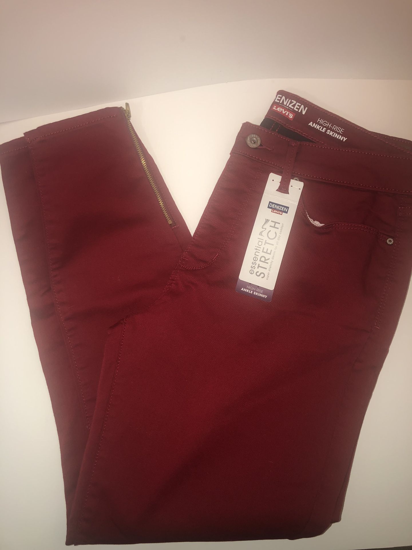 Misses red Levi skinny jean size 12 brand new