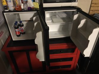 Mini refrigerators made by hair $50.00 like new