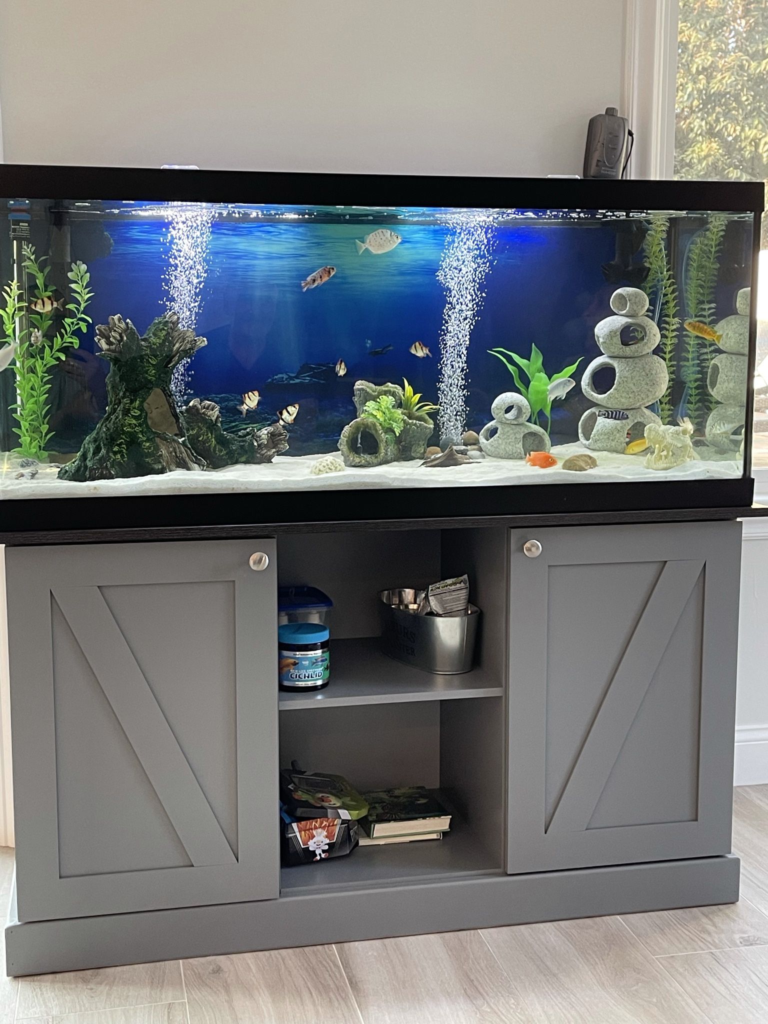 Fish Tank / 75 Gallon Aquarium With Stand