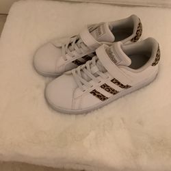 Adidas   Grand Court 