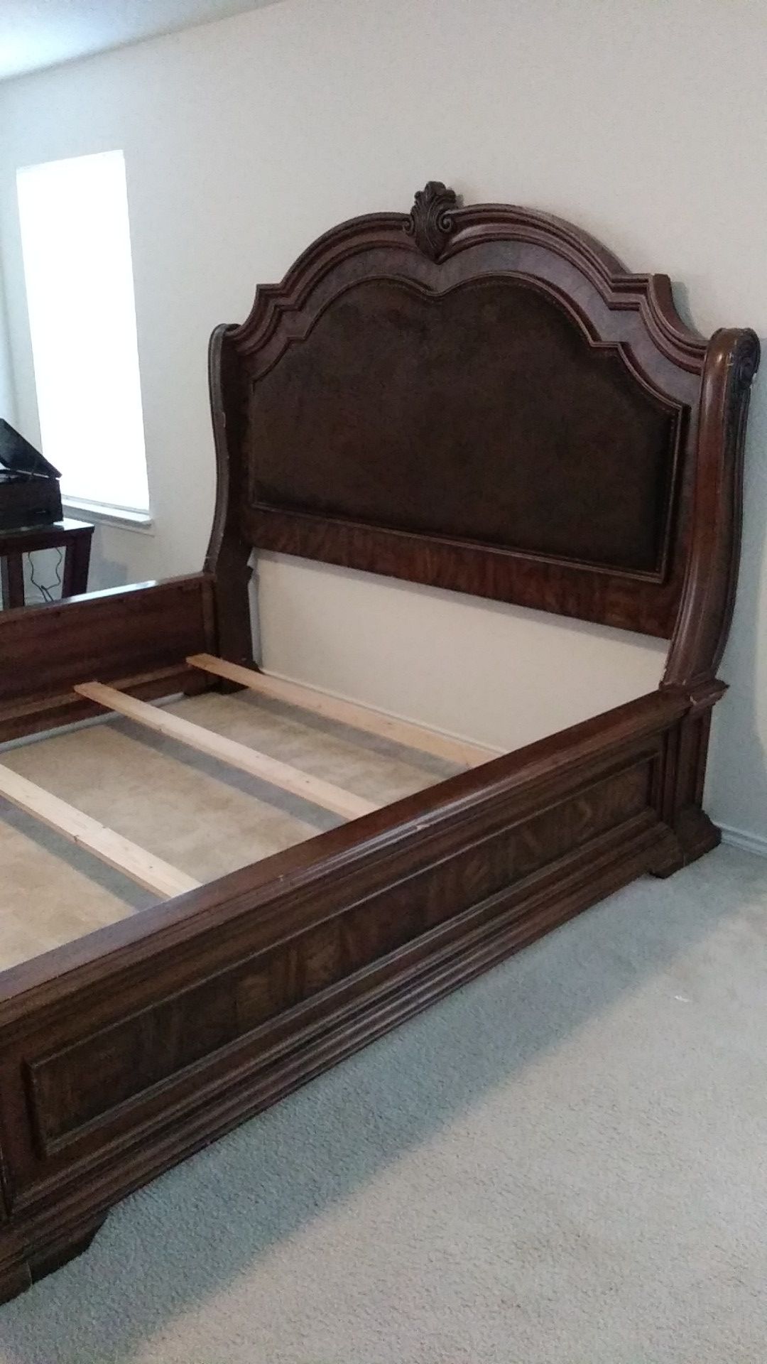 King size bed