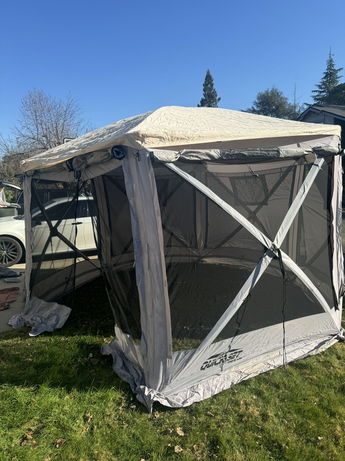 CLAM Quick Set Pavilion 12.5x12.5