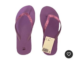 H&M Women's Purple 💜 Glitter Flip Flops 🩴 Size 7-8