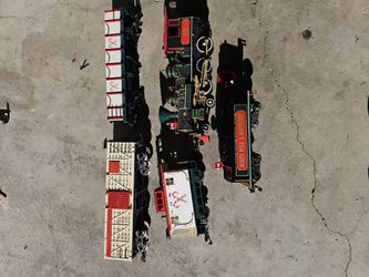 Bachmann Christmas Train Set