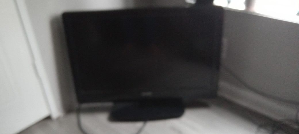 40" Phillips Flat Screen TV