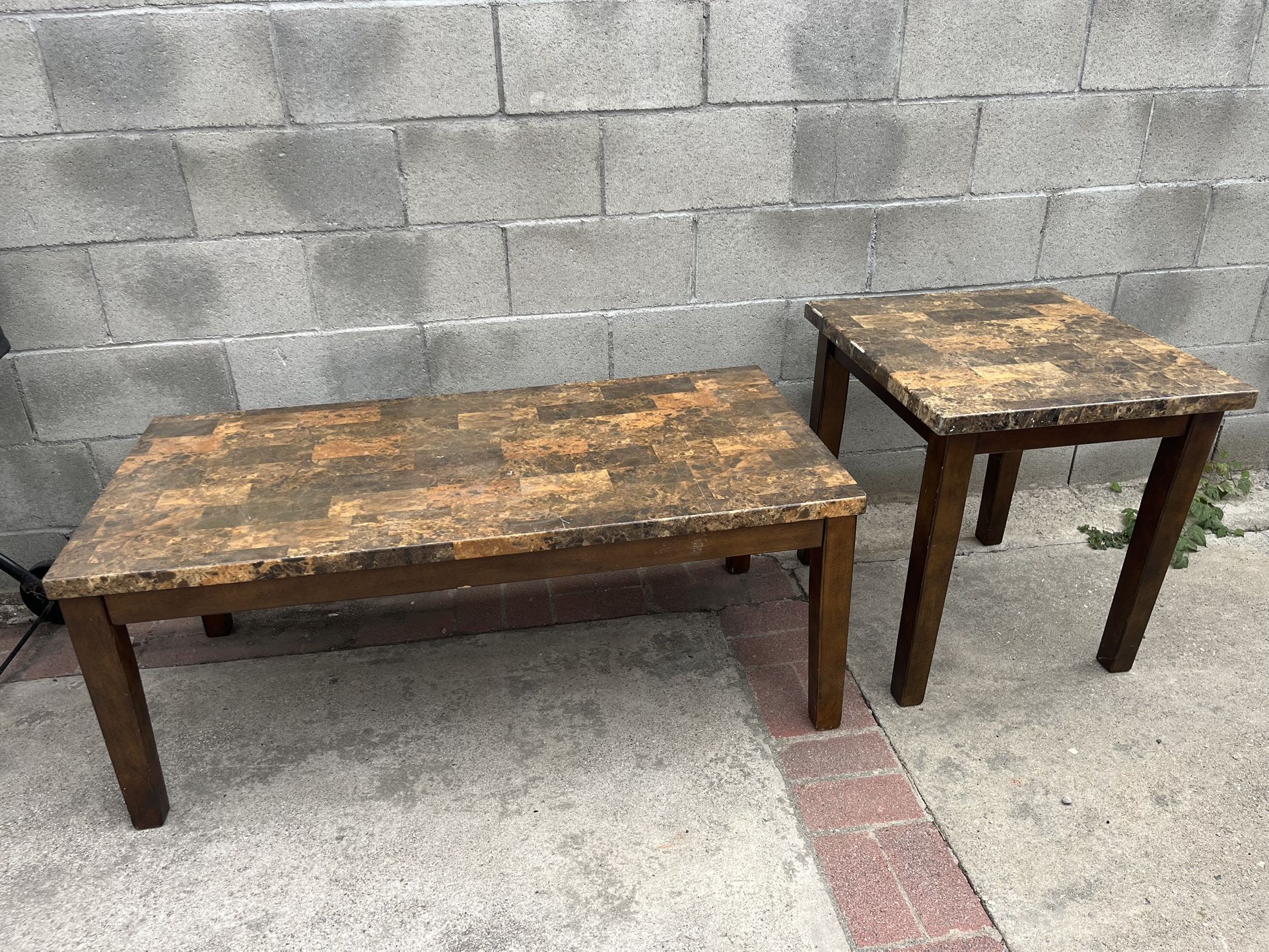 Matching Coffee Table And End Table 