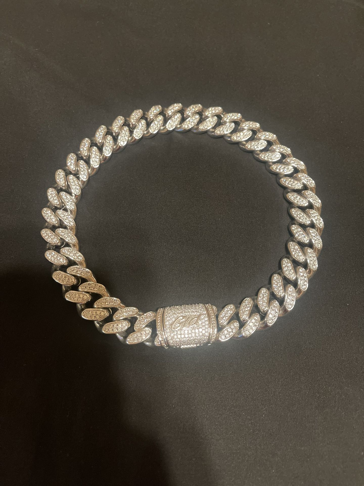 CUBAN LINK CHAIN