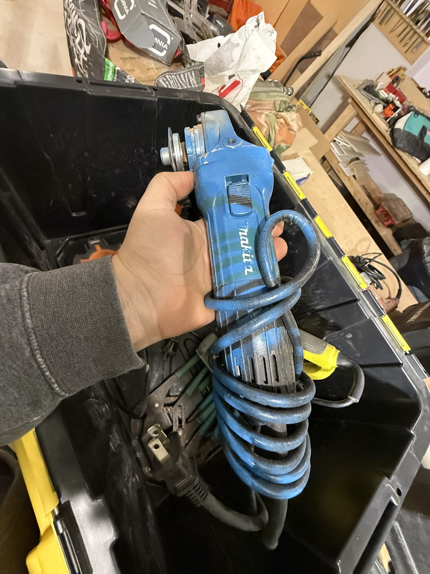 Makita 4” Angle Grinder