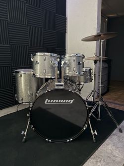 Ludwig BackBeat 5-Piece Drum Set + Zildjian Avedis