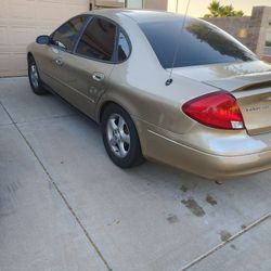 2001 Ford Taurus
