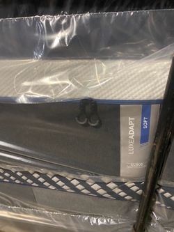 Mattrress tempur Pedic luxe adapt soft queen size brand new