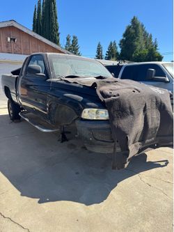2001 Dodge ram 1500 parts truck