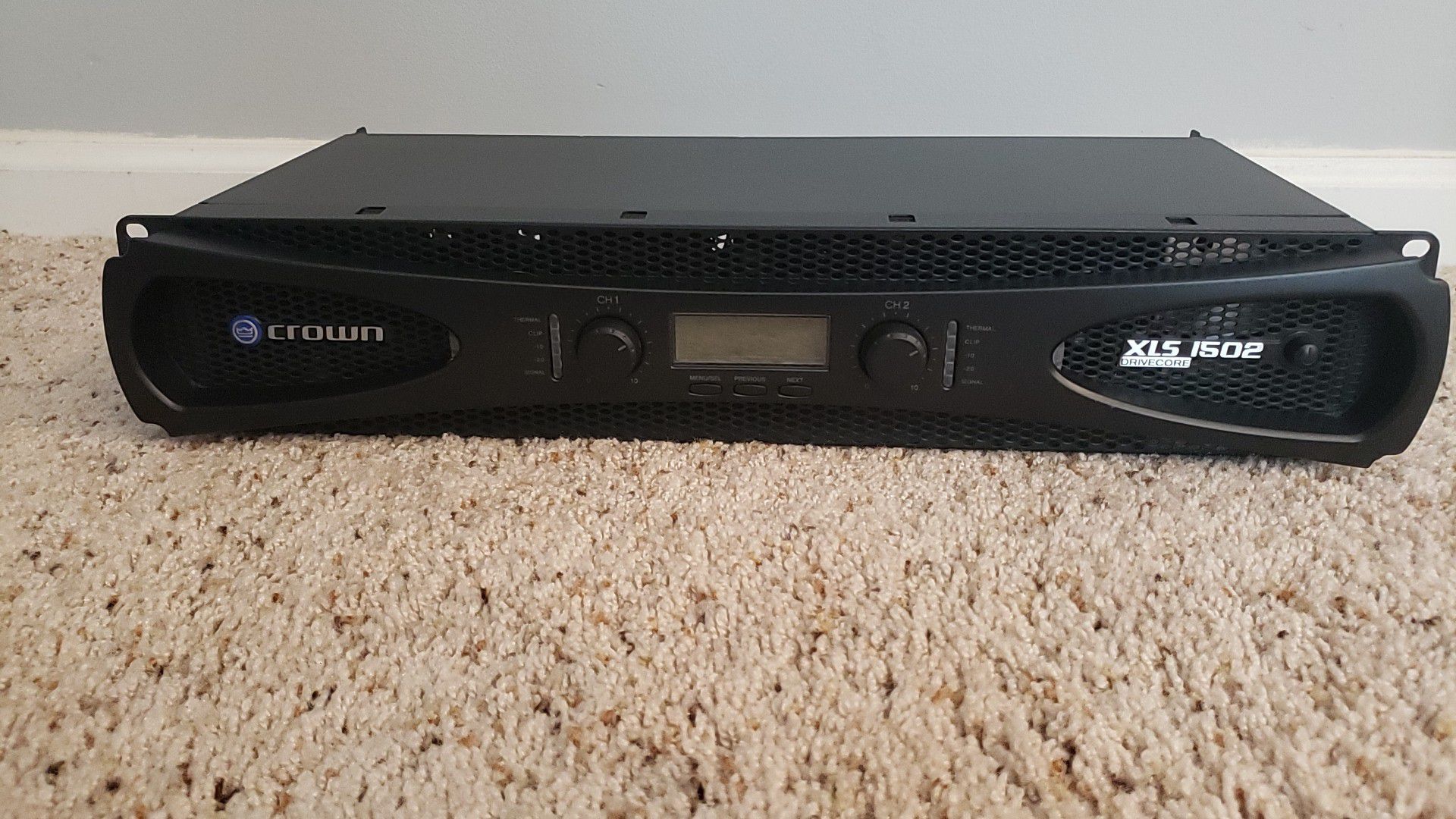Crown XLS 1502 2 CHANNEL POWER AMP