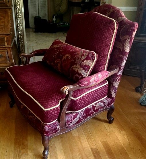 Beautiful Pennsylvania House High End Large Custom Burgundy Bergere Chair- Mint Condition