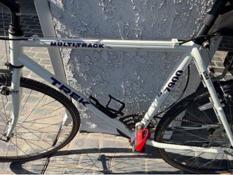 Trek 790 Multitrack bike
