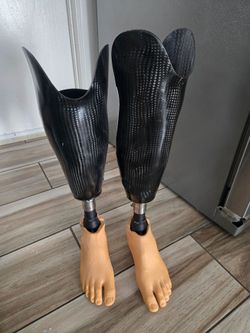 Prosthetic legs