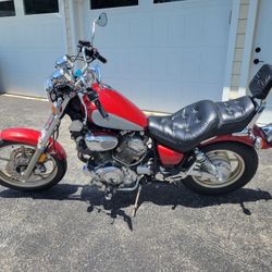 1994 Yamaha Virago 750 - 3k Miles