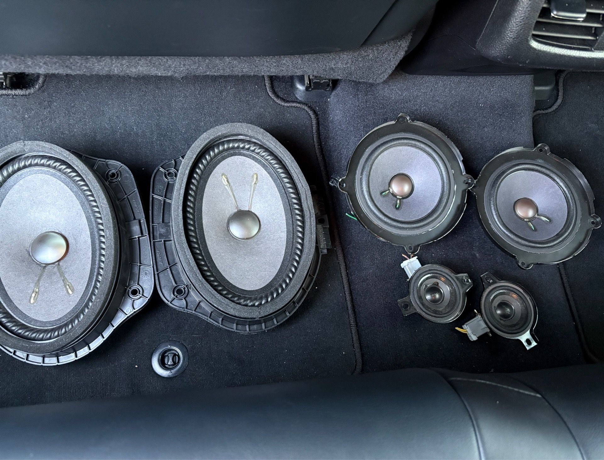 Bose speaker set for car
