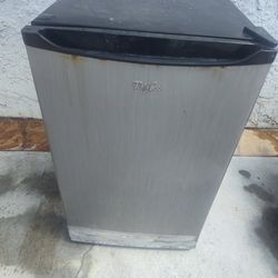 Working and non working small fridges