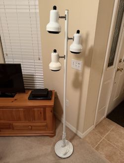 White Adjustable 3-Head Floor Lamp 