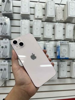 iPhone 13 128GB UNLOCKED  