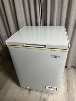 Freezer basically brand new