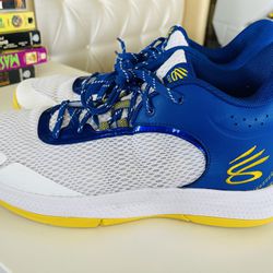 MENS “SIZE 11” Under Armour Curry 3Z6 'Warriors Home'
