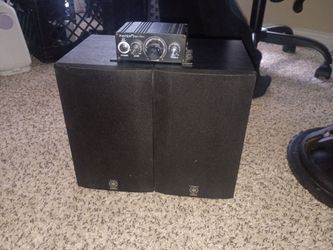 Bookshelf speakers and amplifier