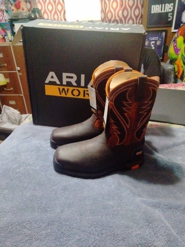 ARIAT Work Boots ,(11.5). NEW