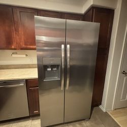 Frigidaire FRSS26L3AF