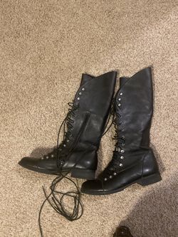 Black leather boots size 9-9.5