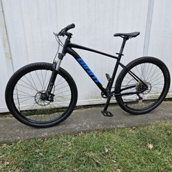 Giant Talon 1 Mountain Bike 