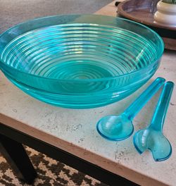 Teal ribbed acrylic salad bowl