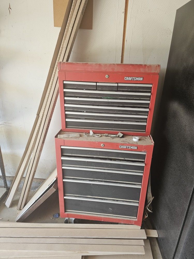 Craftsman Tool Box With Tools